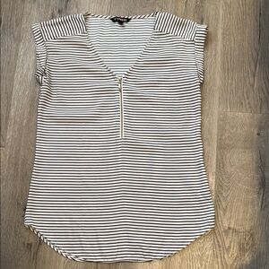 Express White and Black Fitted Blouse